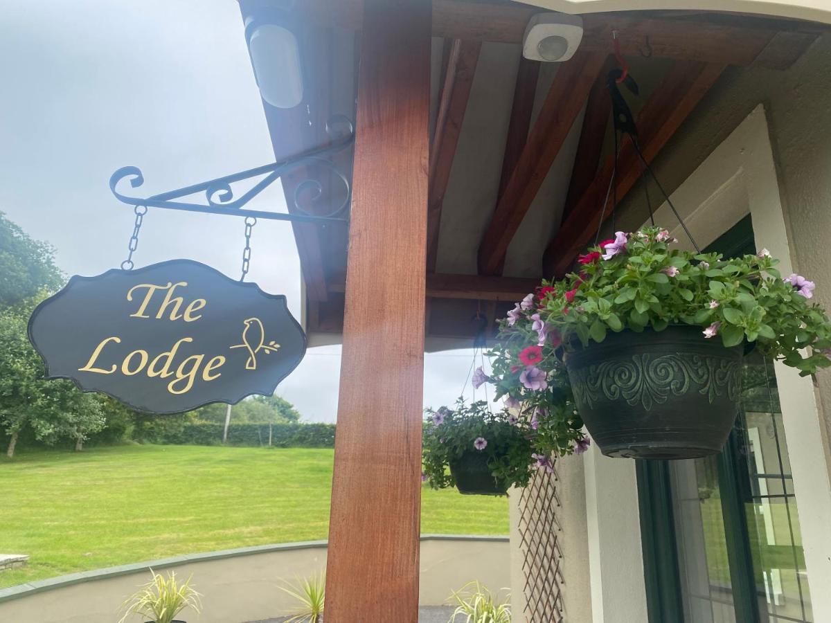 The Lodge Ντόνεγκαλ Εξωτερικό φωτογραφία