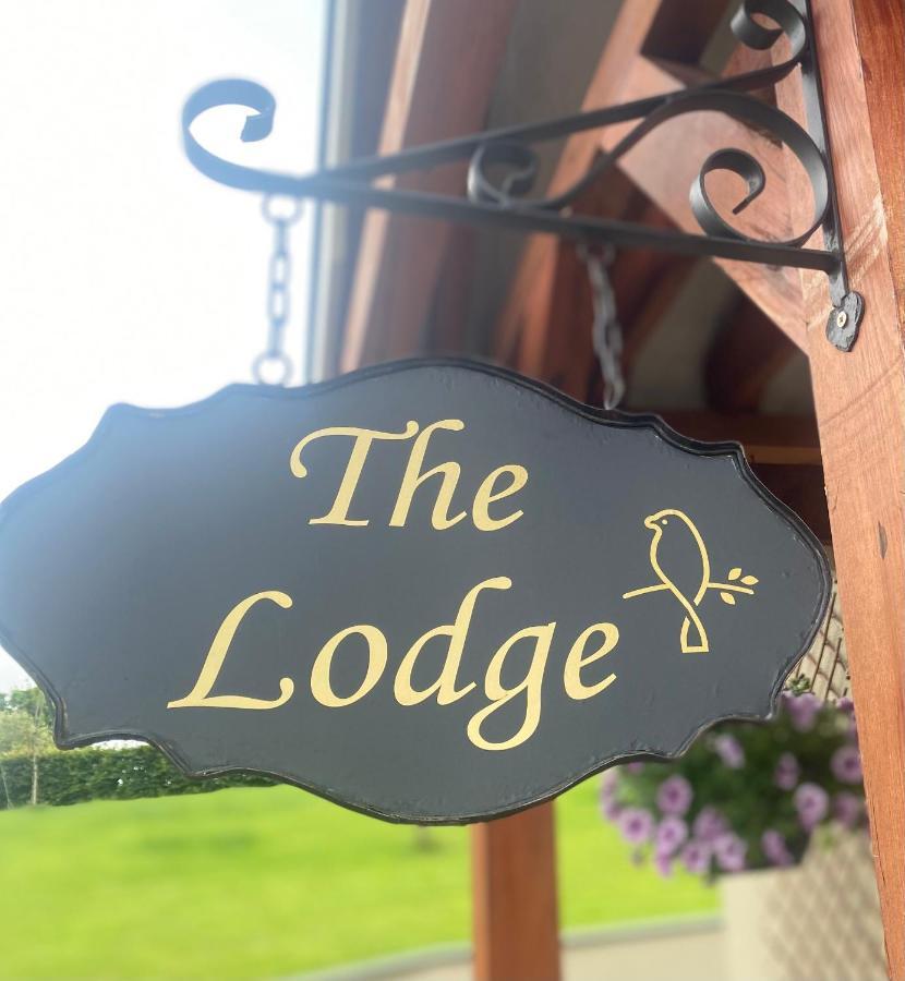 The Lodge Ντόνεγκαλ Εξωτερικό φωτογραφία